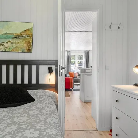 4 Bedroom Lovely In