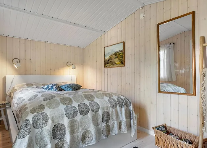 4 Bedroom Lovely In